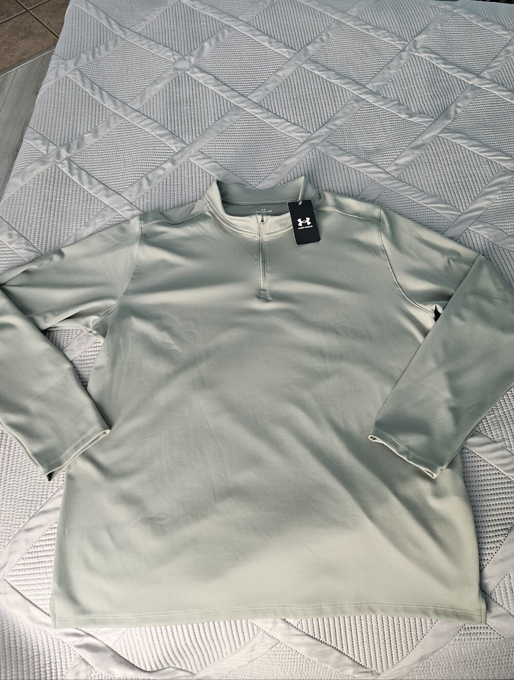 Under Armour Sage Green 1/4 Zip Pullover. Mens Size 2XL Loose Fit.